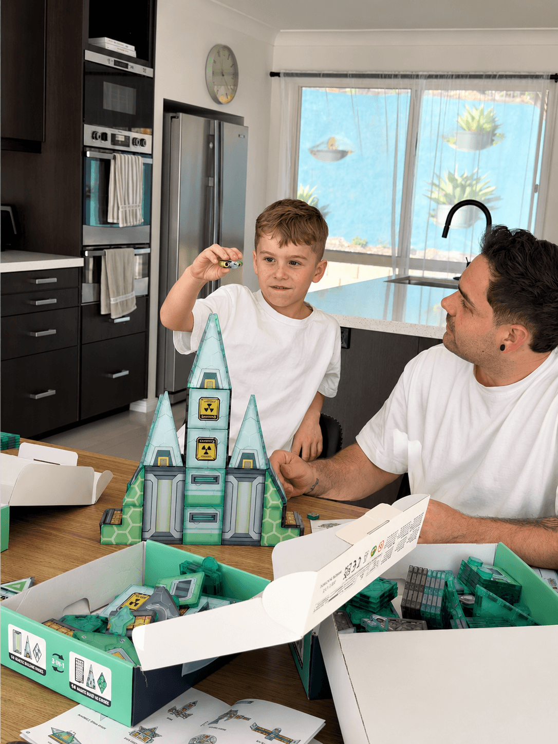 Galaxy Builder Magnetic Tiles