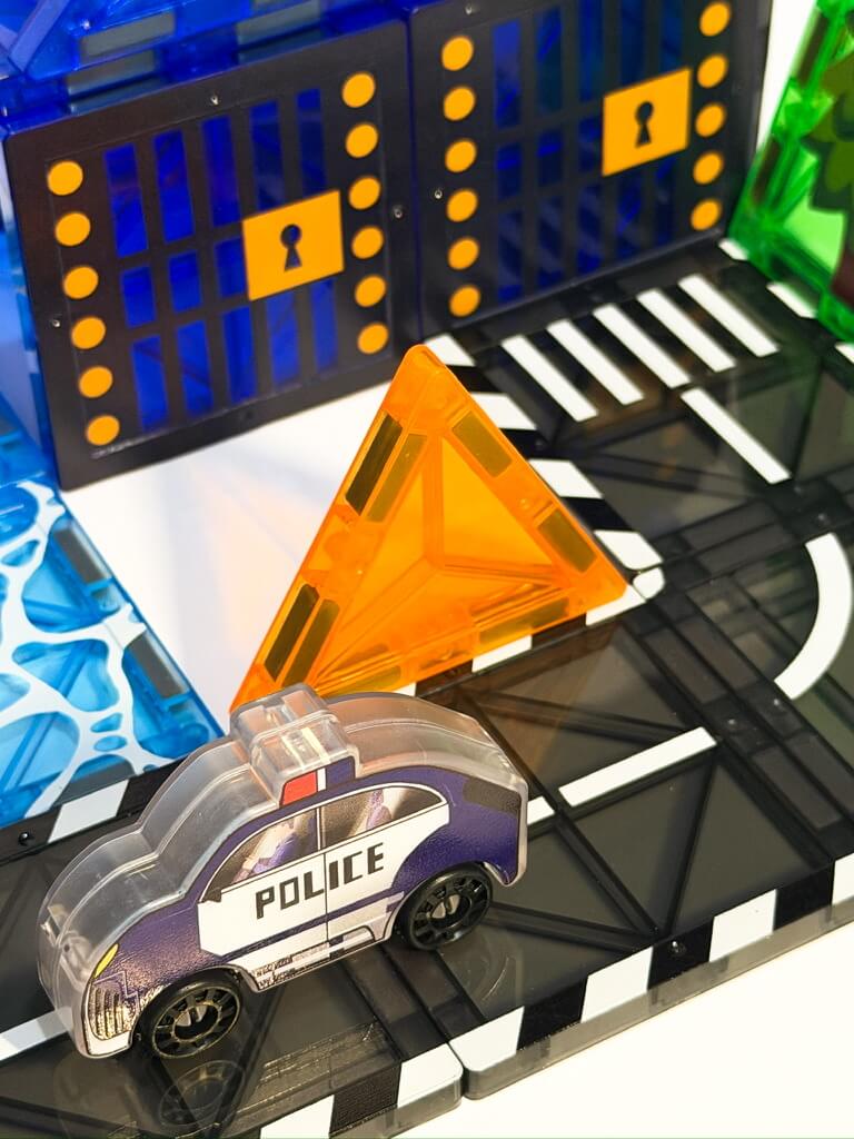 Police Station Magnetic Tiles